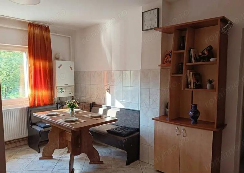 Apartament cu 2 camere decomandat în Răcădău