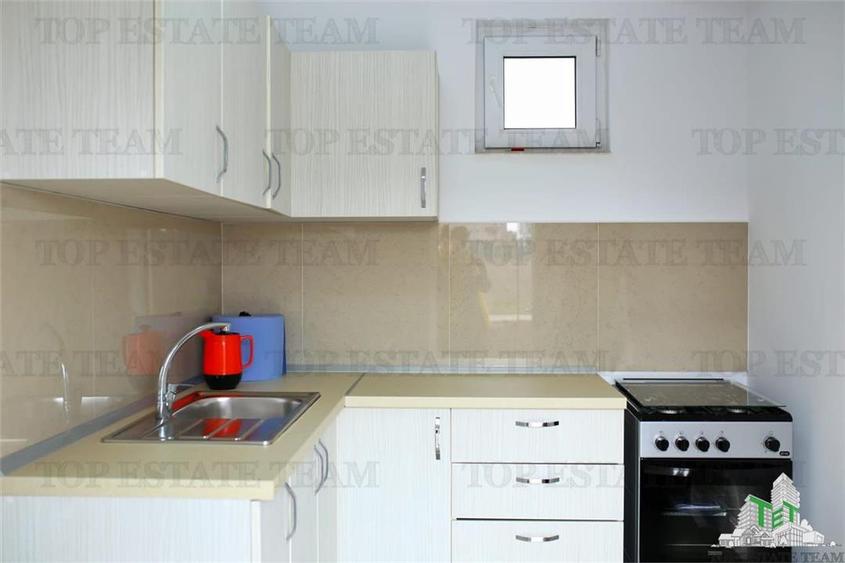 Casă individuală cu 17 camere cu Teren 796 Mp în Central