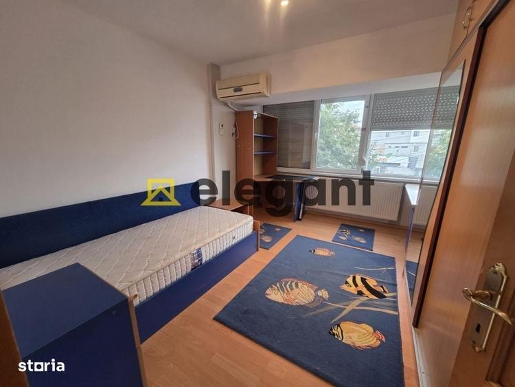 Apartament cu 4 camere decomandat în Sărari