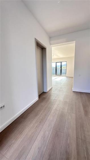 Casă cu 4 camere cu Teren 488 Mp în Turcheș