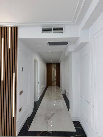 Apartament cu 5 camere decomandat în Pipera