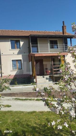 Casă cu 4 camere cu Teren 992 Mp în Bonț