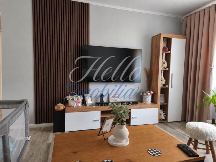 Apartament cu 3 camere decomandat, mobilat în Între Lacuri