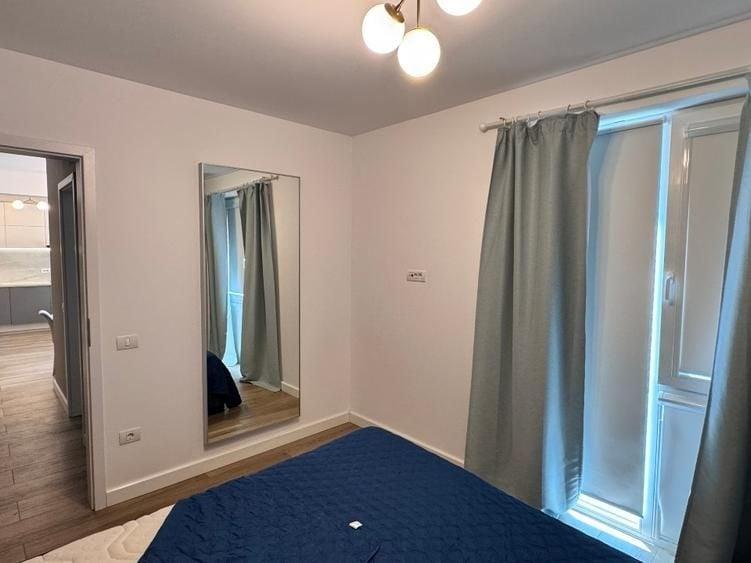 Apartament cu 2 camere semidecomandat, mobilat în Girocului