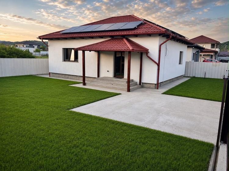 Casă cu 2 camere cu Teren 430 Mp în Central