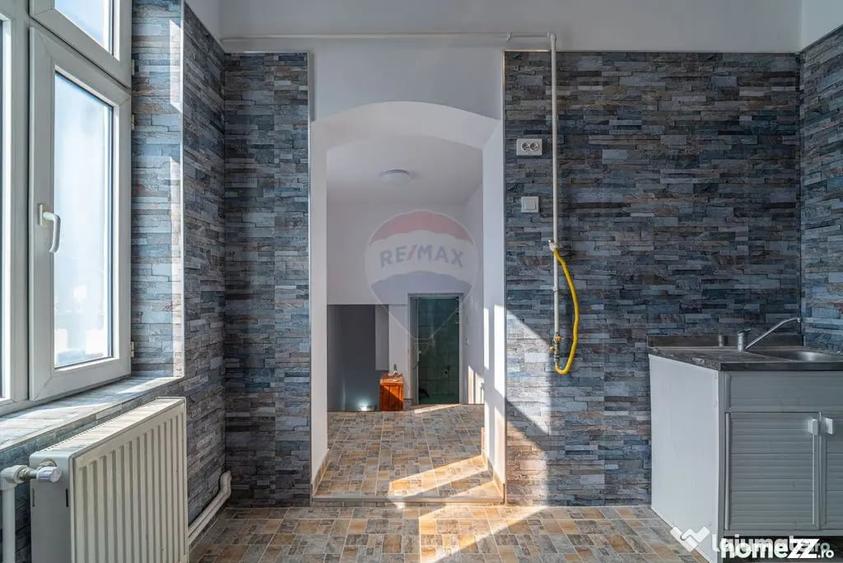 Apartament cu 2 camere semidecomandat în Central