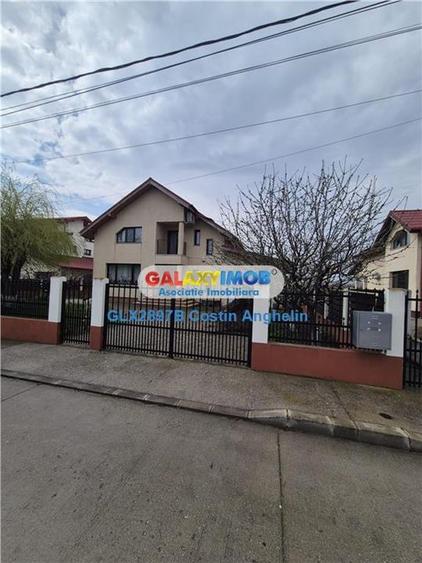 Casă cu 5 camere cu Teren 850 Mp în Central