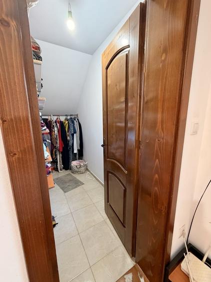 Casă individuală cu 4 camere cu Canalizare în Giarmata