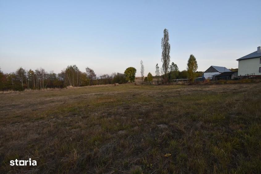 Teren de 2540 mp, în Căpușu Mare