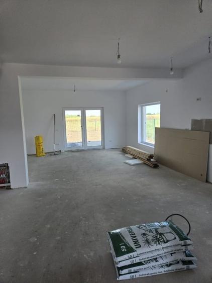 Duplex cu 4 camere cu Teren 304 Mp în Dumbrăvița
