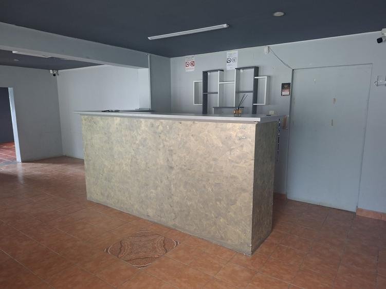 Spațiu comercial, de 85 mp, în Coșula