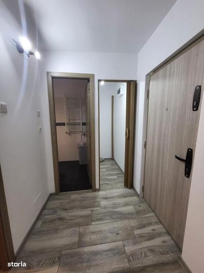 Garsonieră decomandată în Decebal