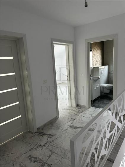 Duplex cu 3 camere cu Teren 375 Mp în Moșnița Nouă