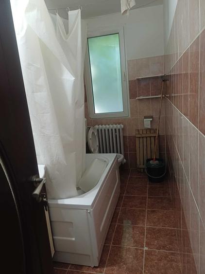 Garsonieră decomandată în Valea Ialomiței