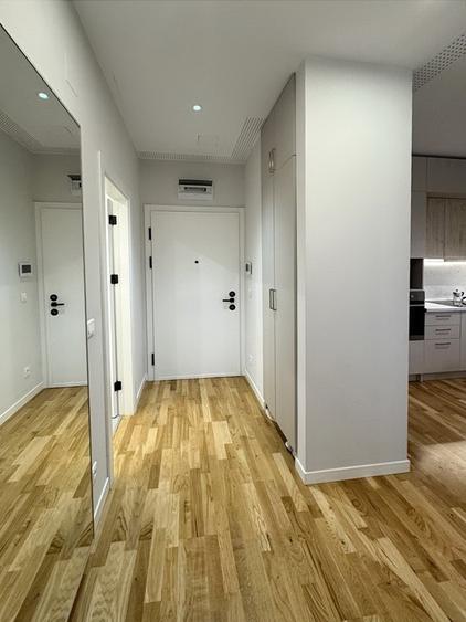 Apartament cu 2 camere decomandat, mobilat în P-ta Presei Libere