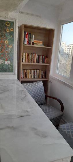 Apartament cu 3 camere decomandat în Tineretului
