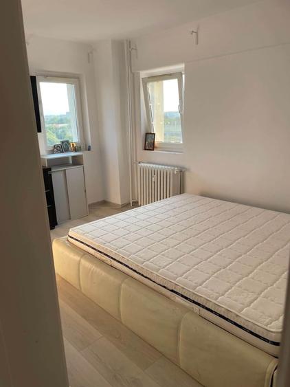 Apartament cu 3 camere decomandat în Basarabia