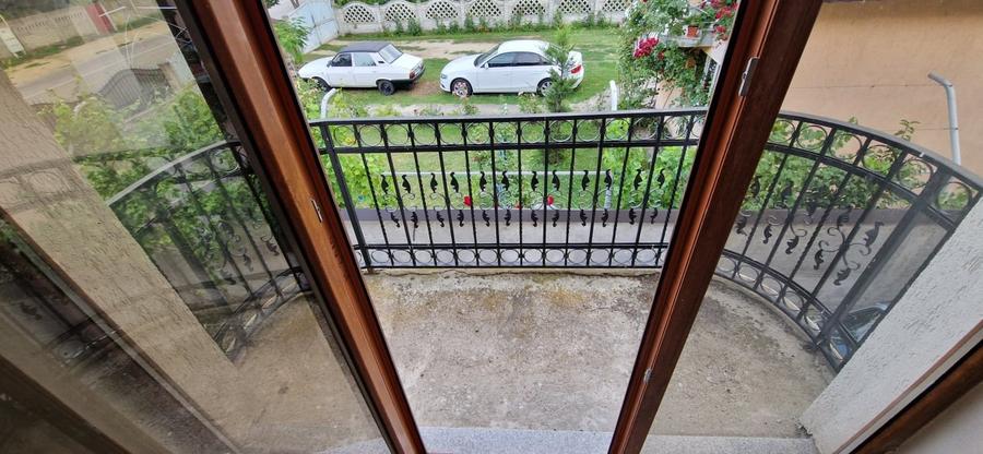 Casă individuală cu 6 camere cu Canalizare în Iancu Jianu