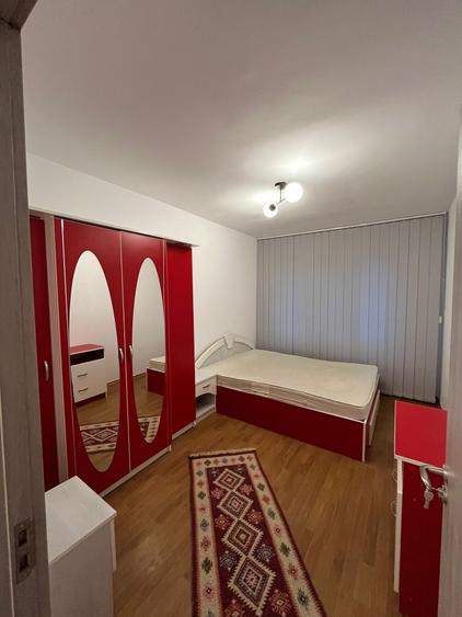 Apartament cu 2 camere decomandat în Exterior Vest