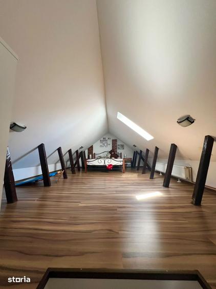 Casă cu 5 camere cu Teren 461 Mp în Central