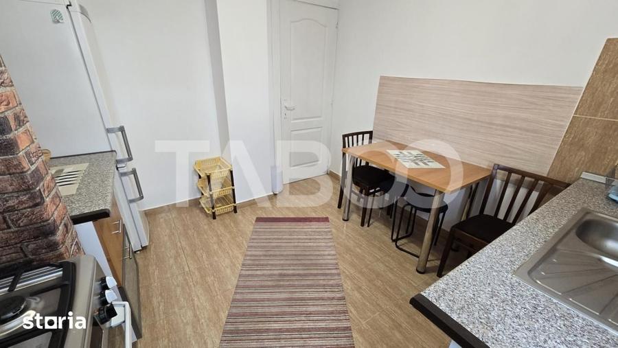 Apartament cu 3 camere semidecomandat, mobilat în Terezian