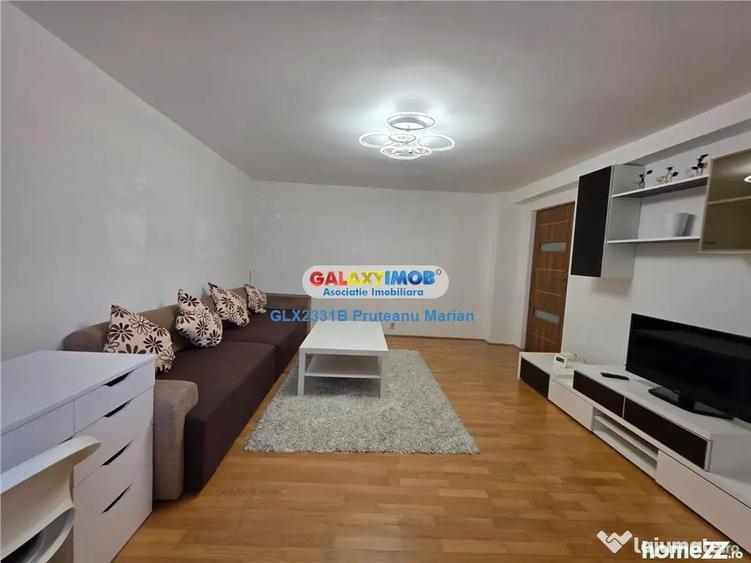 Apartament cu 3 camere decomandat, mobilat în Păcii
