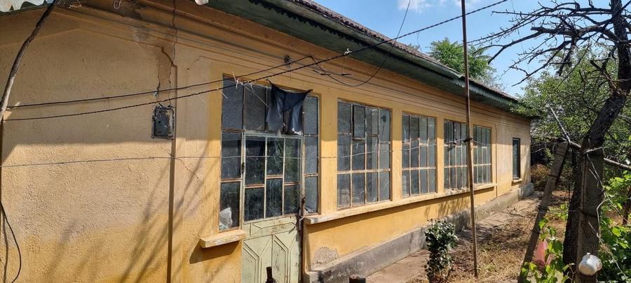 Casă cu 4 camere în Salcia
