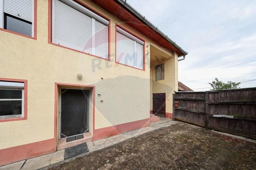 Casă cu 3 camere cu Teren 396 Mp în Ungra