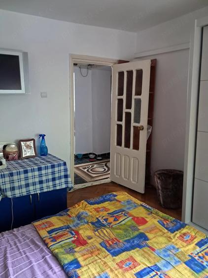Apartament cu 3 camere decomandat în Buzaului