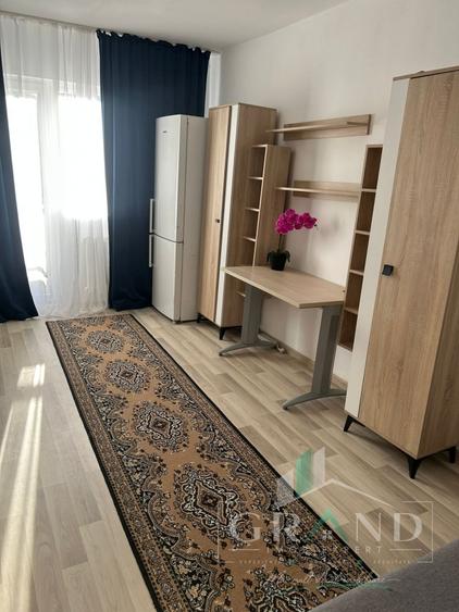 Garsonieră semidecomandată, mobilată în Mărăști