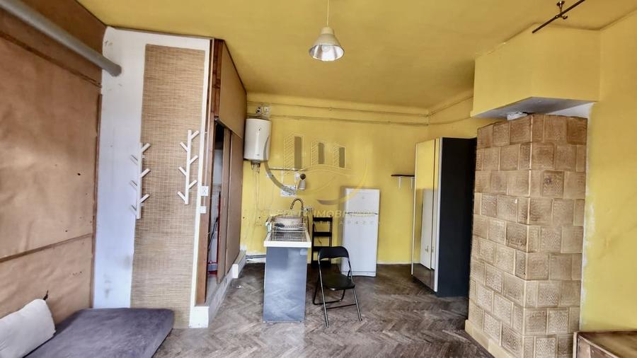 Casă cu 3 camere în Central