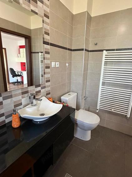 Apartament cu 2 camere semidecomandat în Florești