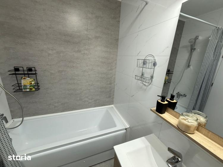 Apartament cu 2 camere semidecomandat, mobilat în Tomis Nord