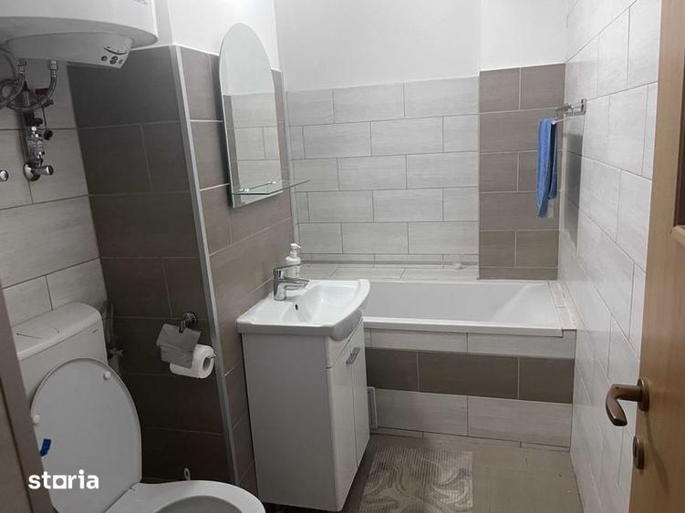 Garsonieră decomandată în Central