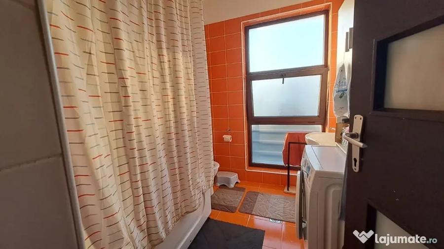 Apartament cu 2 camere semidecomandat în Est