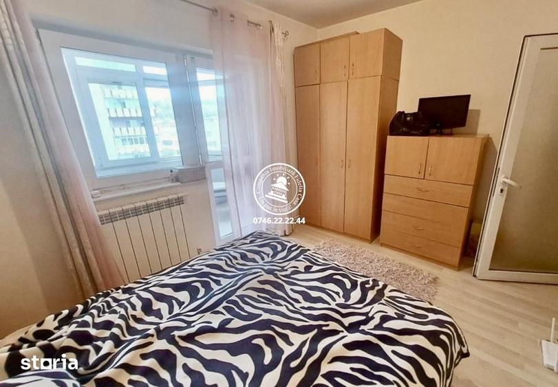 Apartament cu 3 camere decomandat în Gară