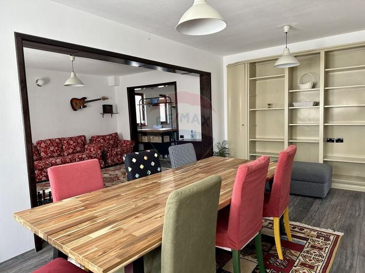 Duplex cu 5 camere cu Teren 180 Mp în Sud