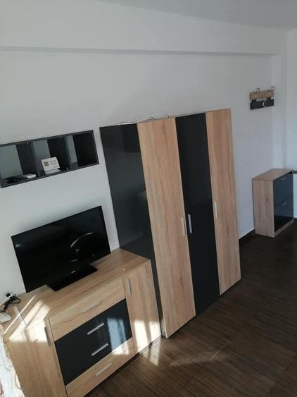 Garsonieră semidecomandată în Roșu