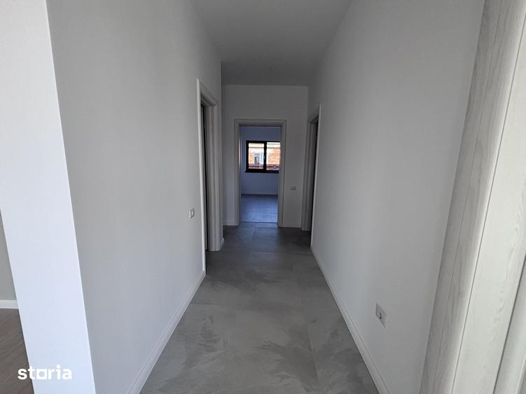 Casă cu 3 camere cu Teren 391 Mp în Ștefănești