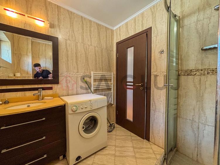 Apartament cu 3 camere semidecomandat, mobilat în Bună Ziua