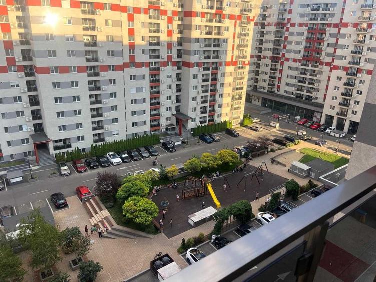 Apartament cu 2 camere decomandat în Păcii