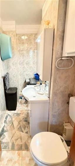 Apartament cu 4 camere decomandat, mobilat în Unirii