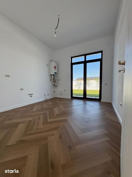 Casă cu 6 camere cu Teren 500 Mp în Clinceni