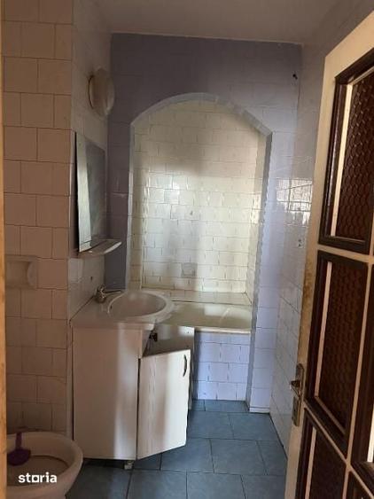 Apartament cu 3 camere decomandat în Decebal