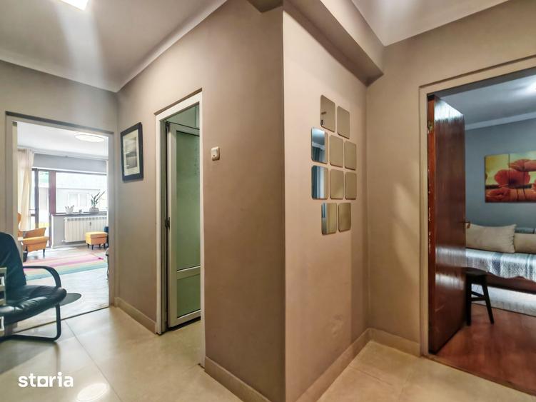 Apartament cu 3 camere semidecomandat în Ultracentral