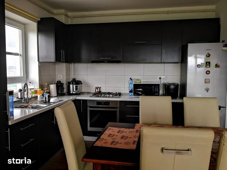 Apartament cu 3 camere în Central — fotografia 1