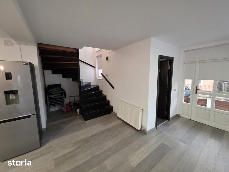 Casă cu 4 camere cu Teren 420 Mp în Central