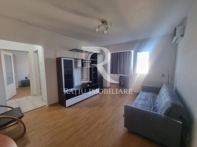 Apartament cu 2 camere semidecomandat, mobilat în Gojdu