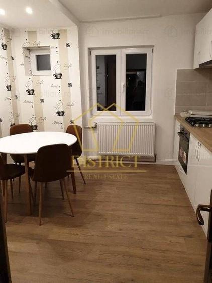 Apartament cu 3 camere semidecomandat, mobilat în Complex Studențesc