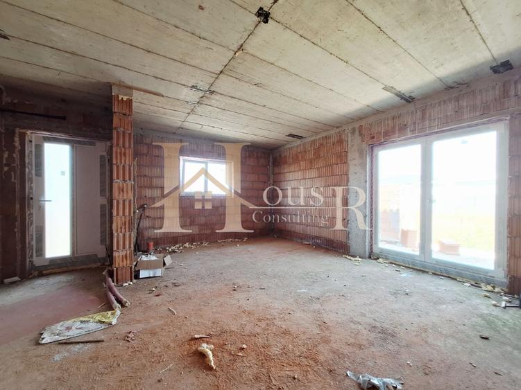 Duplex cu 3 camere cu Canalizare în Urseni